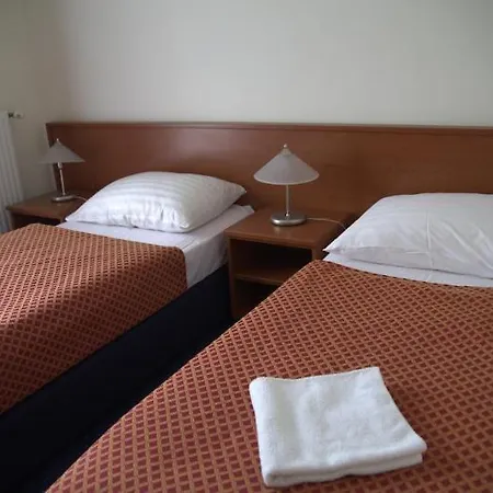 Fonix Hotel 4*