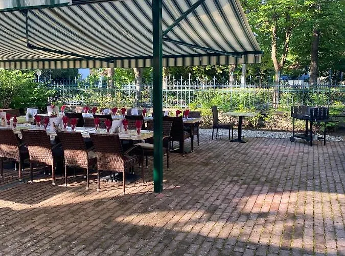 弗尼克斯酒店 酒店