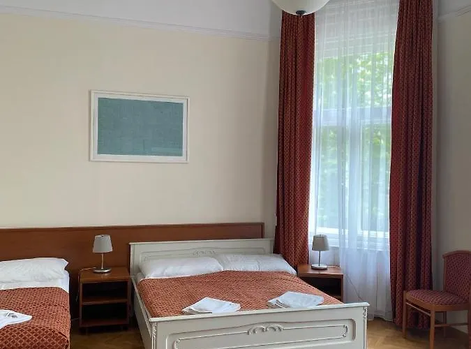 酒店 弗尼克斯酒店 Balatonföldvár