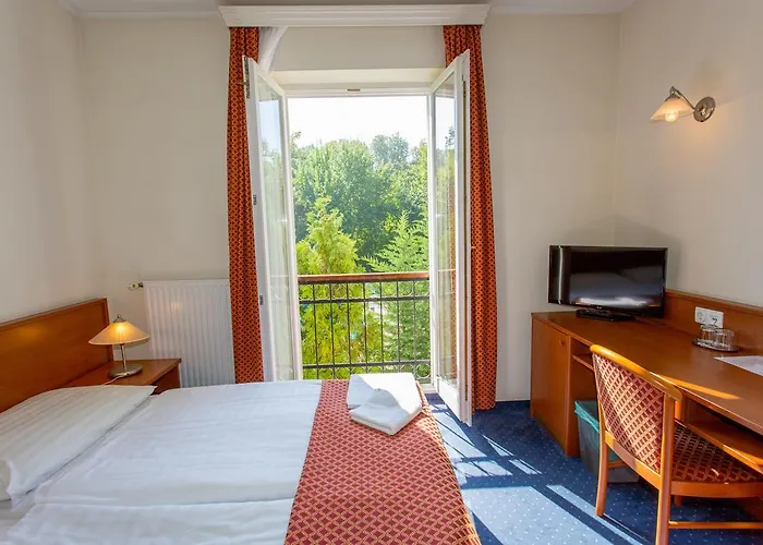 弗尼克斯酒店 酒店