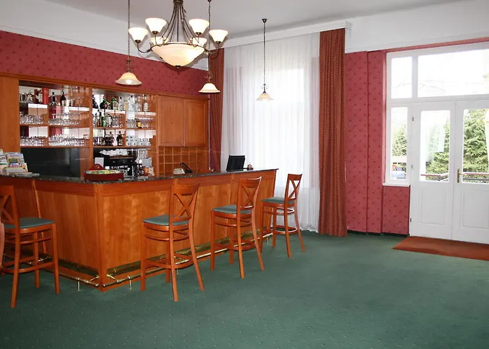 弗尼克斯酒店 4*